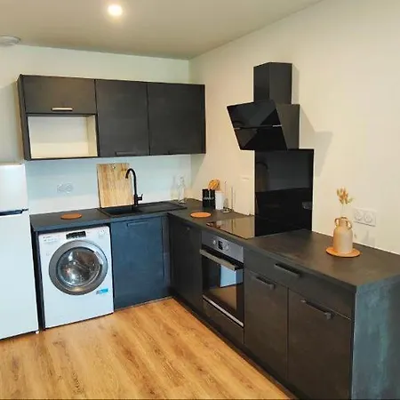 A Theme Апартаменты Клермон-Ферран