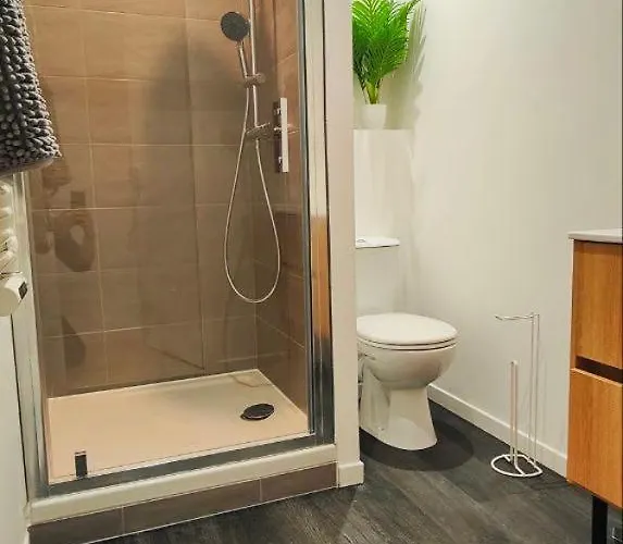 A Theme كليرمونت-فيراند