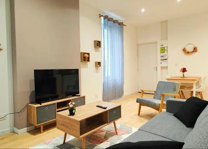 Апартаменты A Theme