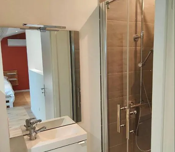 Апартаменты A Theme Клермон-Ферран